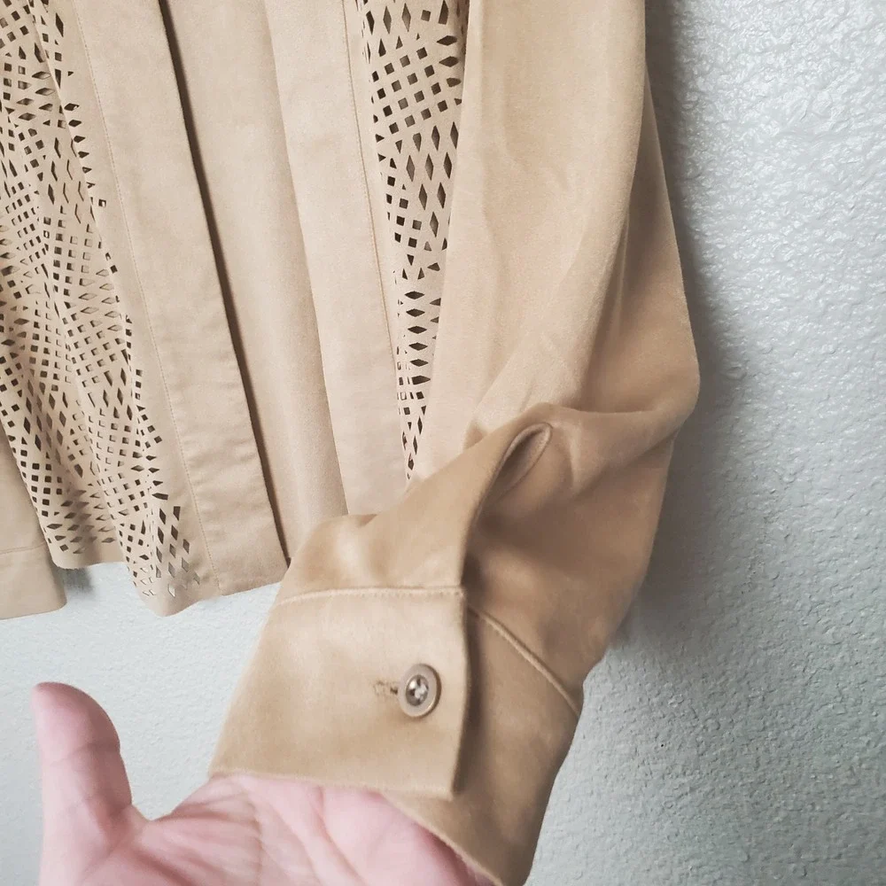 Chico's Faux Suede Draped Open Front Jacket Tan Beige Size 1 EUC Women's M-8‎